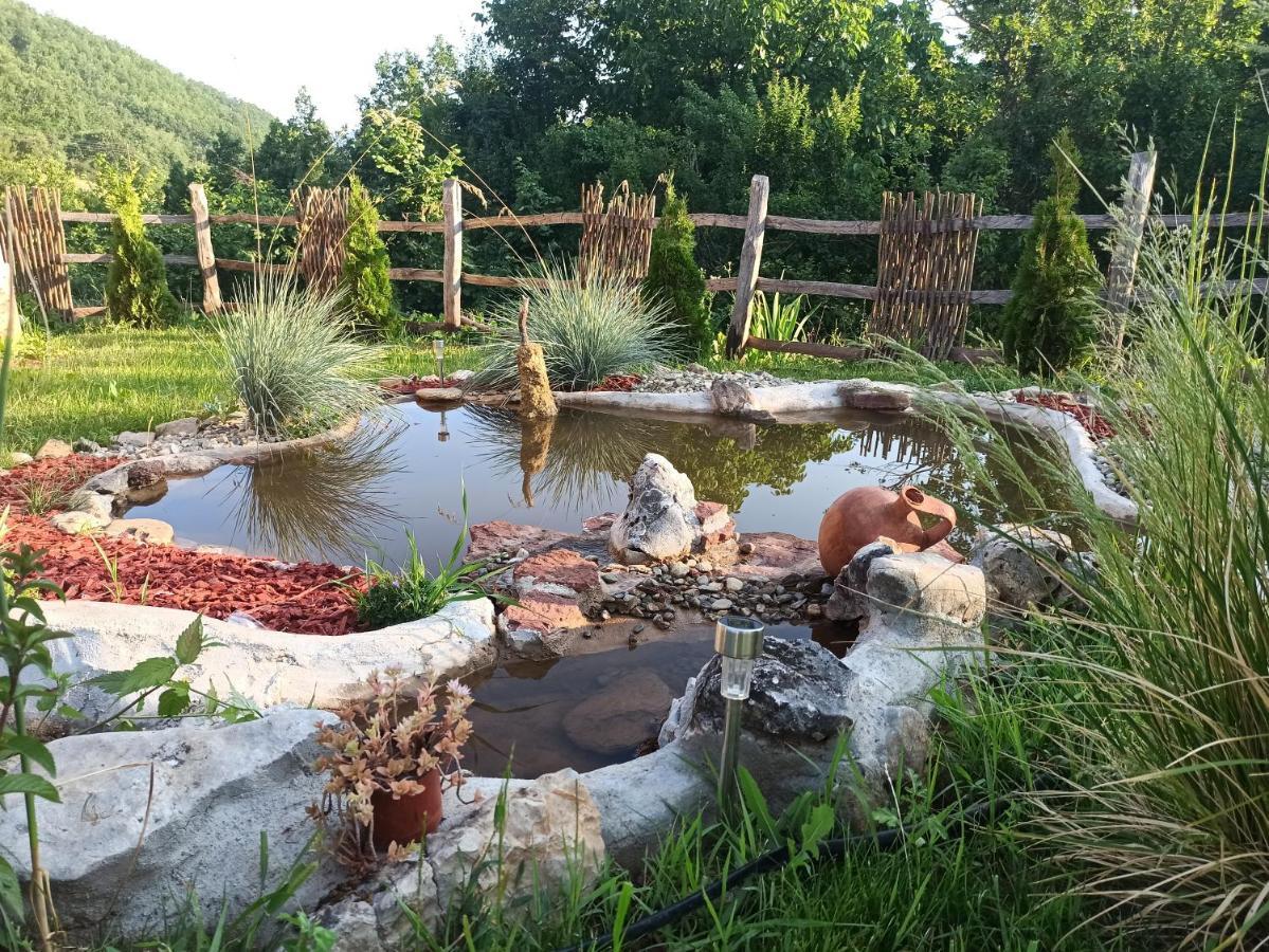 Seosko Domacinstvo „Gabar” Villa Custica Bagian luar foto