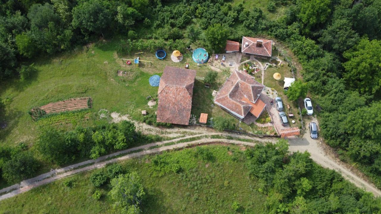 Seosko Domacinstvo „Gabar” Villa Custica Bagian luar foto